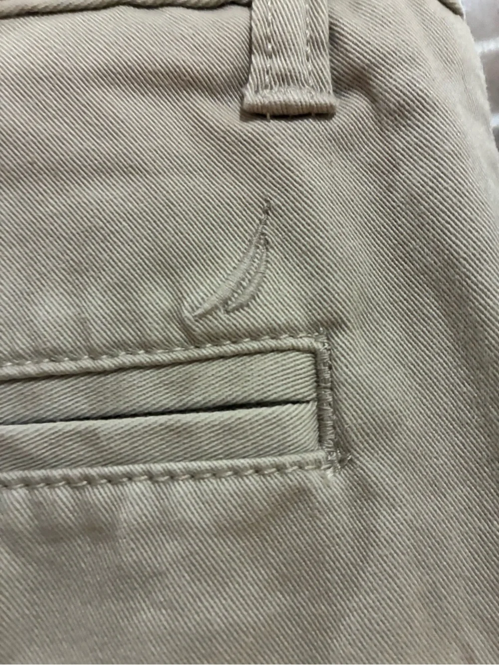 Nautica Men's Flat Front 8” Deck  Shorts in True Stone, Size 30W